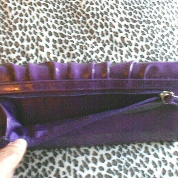 Women's Purple Vegan Faux Patent Leather Wristlet Wallet Coin Purse Clutch Zip - Picture 3 of 7